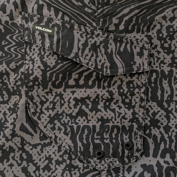 🌼 Volcom Mod-Tech Logo Plasm Print Boardshort Swim Trunks 30 - Picture 4 of 6